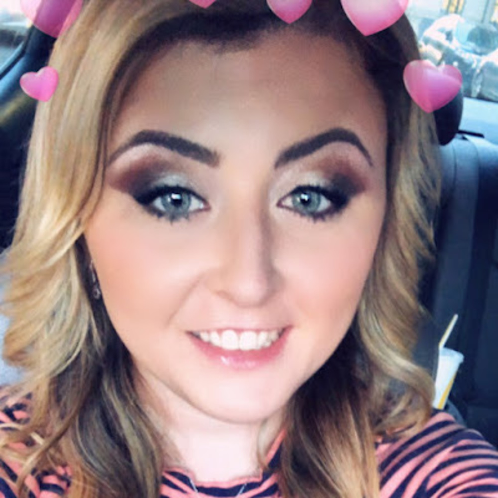Meet your Posher, Nicole